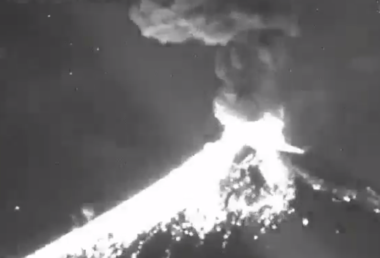 Registra el Popocatépetl dos explosiones