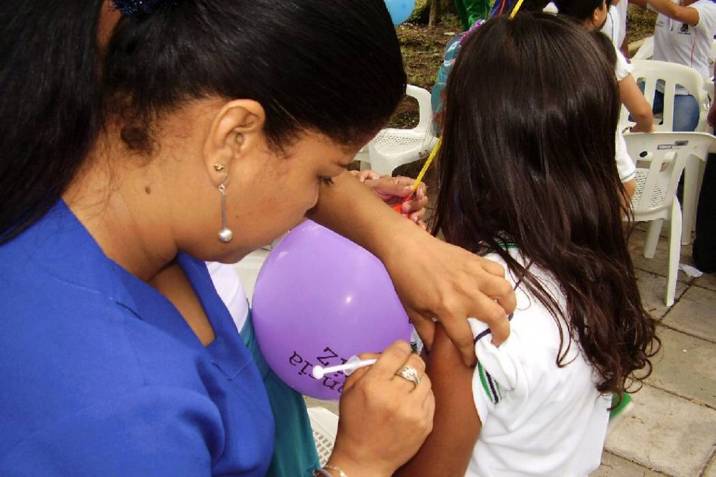 Mujeres contraen Virus del Papiloma Humano a menor edad