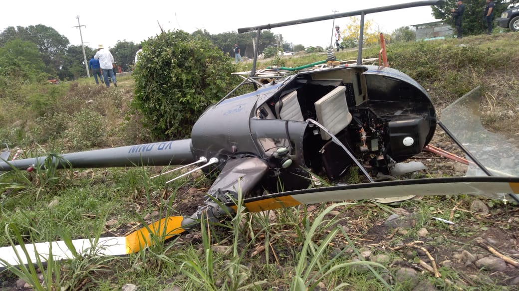 Se desploma helicóptero en Paso de Ovejas