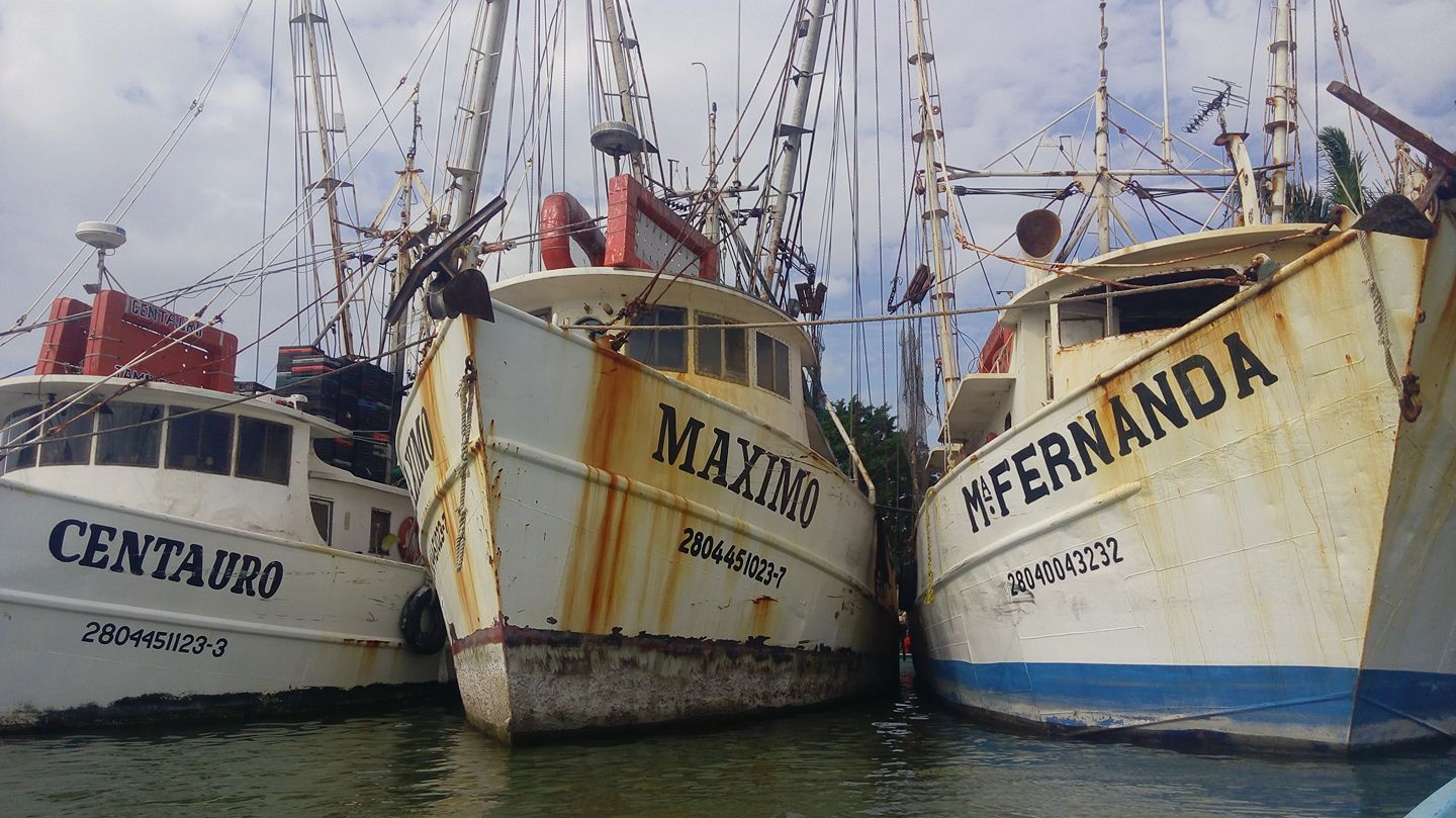 Pescadores lanzan SOS