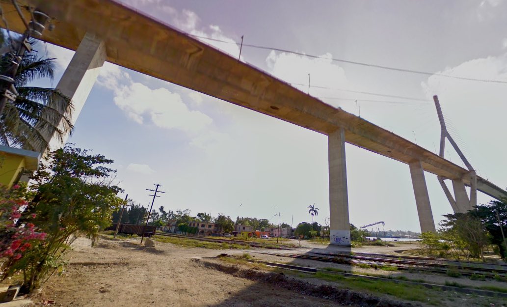 Se quita la vida saltando del puente Tampico