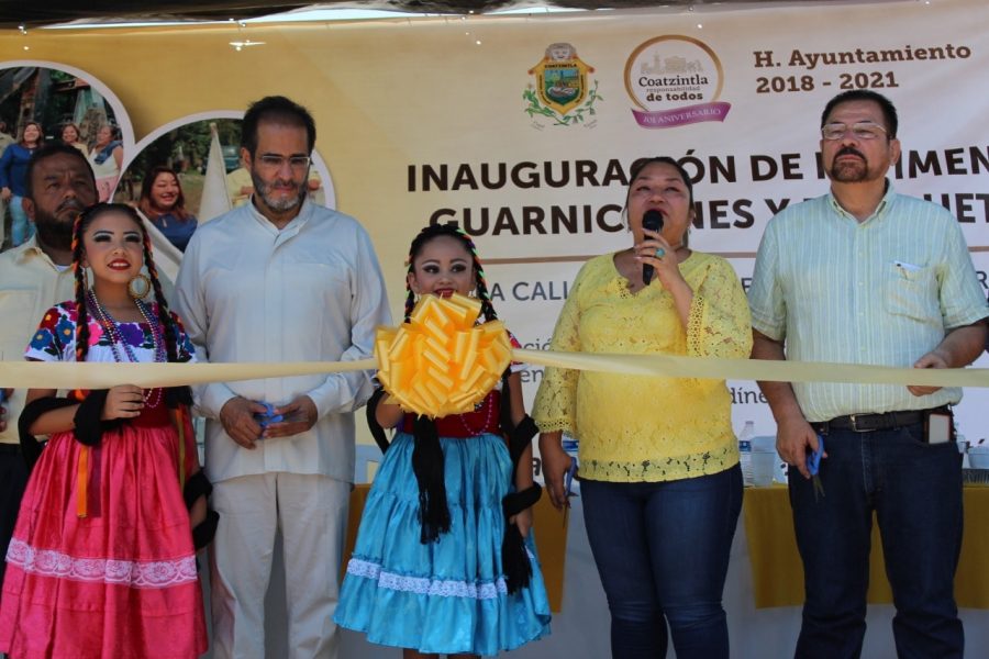 Inauguran obra de pavimentación en la colonia Jardines