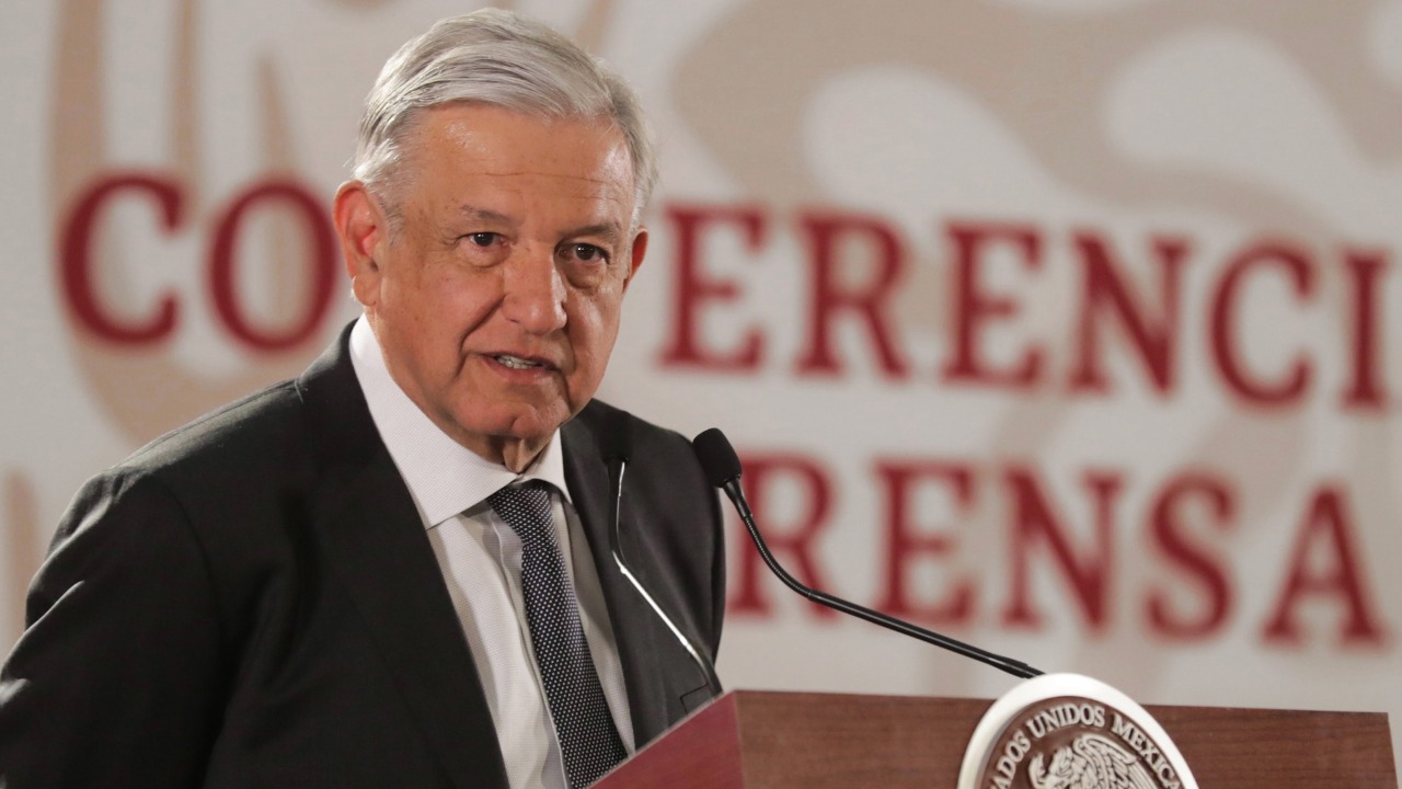 AMLO solicita a INAI investigación de ingresos de Loret de Mola