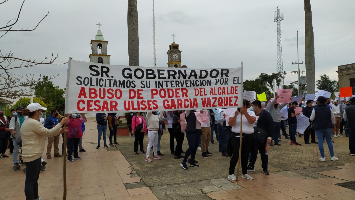 Arrecian protestas en Coatzintla, solicitan intervención del Gobernador