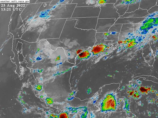 Onda tropical 24 aumenta potencial de lluvias en Veracruz