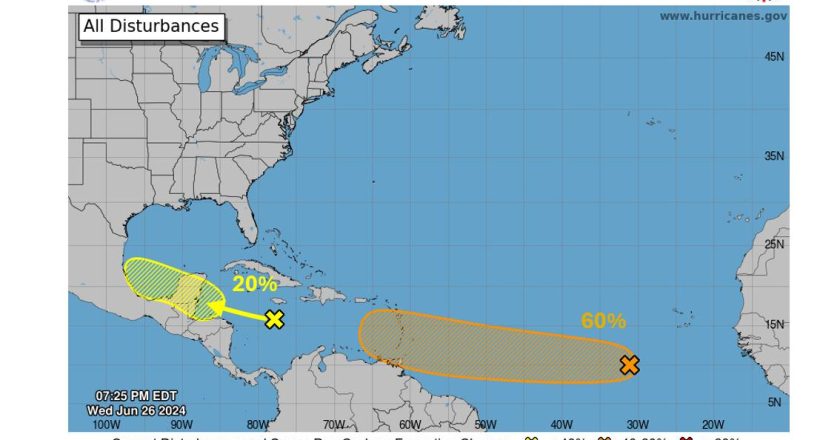 Onda tropical 94L avanza con rapidez hacia el Golfo de México