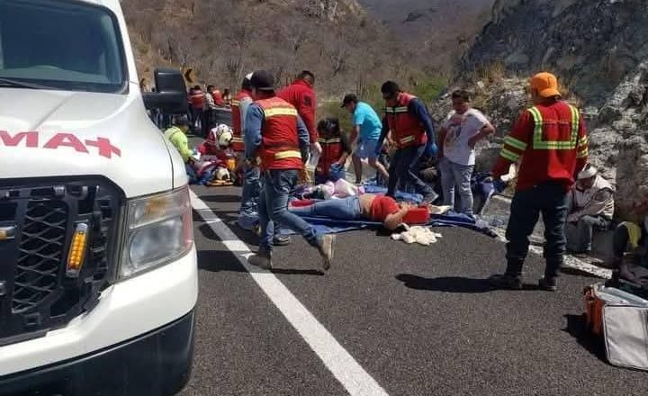 Accidente en Oaxaca deja 19 muertos tras asistir a mitin en Ciudad de México